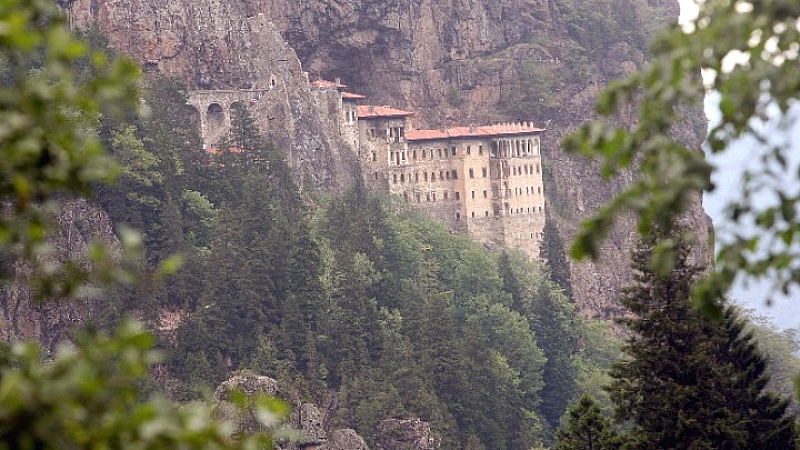 Αδεια από τις τουρκικές αρχές για Θεία Λειτουργία στην Παναγία Σουμελά
