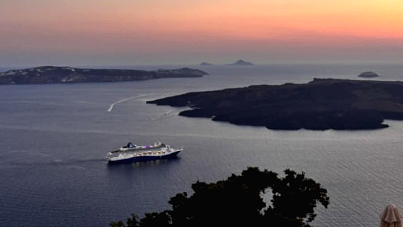 Σαντορίνη το φθινόπωρο: Η μαγευτική εποχή του νησιού