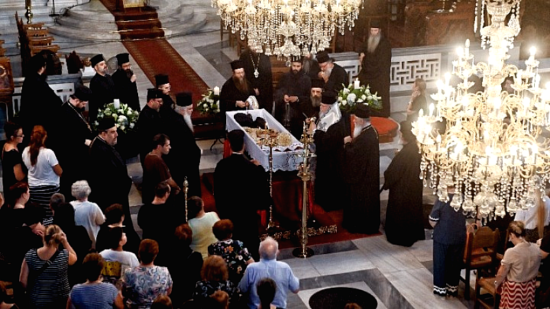 Τελέστηκε η εξόδιος ακολουθία του μητροπολίτη Κορίνθου Διονυσίου
