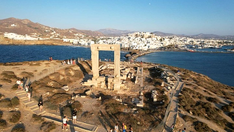 Νέα μέτρα ασφαλείας για την Πορτάρα Νάξου από το Υπουργείο Πολιτισμού