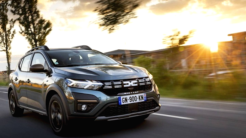 Σημαντική αύξηση πωλήσεων για Renault και Dacia στην Ελλάδα τον Ιούλιο