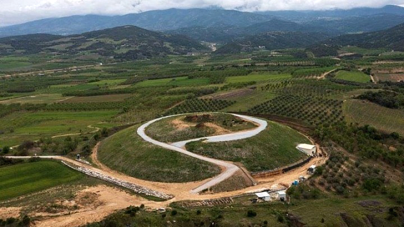 ΥΠΠΟ: Προοπτικές ανάπτυξης υποδομών και εκθεσιακού χώρου στον Τύμβο Καστά στην Αμφίπολη