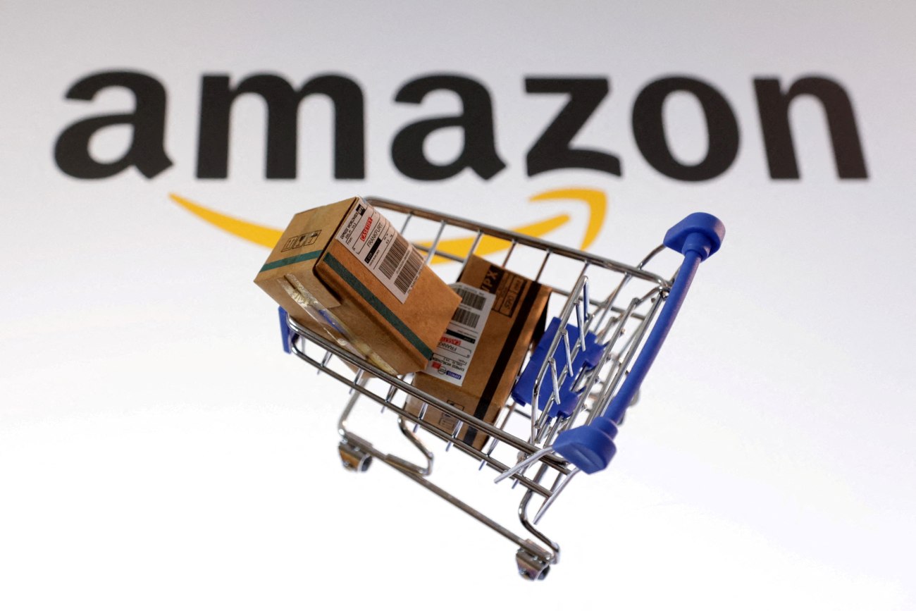 Η Amazon χάνει έδαφος στη μάχη της τεχνητής νοημοσύνης – Πτώση 7% για τη μετοχή