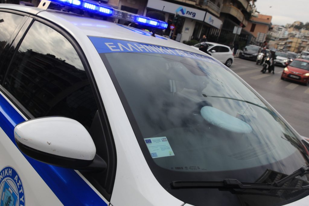 Πάτρα: 13χρονος αποδράτης με το αυτοκίνητο του πατέρα του εντοπίστηκε κρυμμένος σε οικία