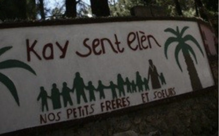 Αϊτή: Απαγωγή τριών χρόνων παιδιού με αναπηρία και της ιρλανδής επικεφαλής ορφανοτροφείου