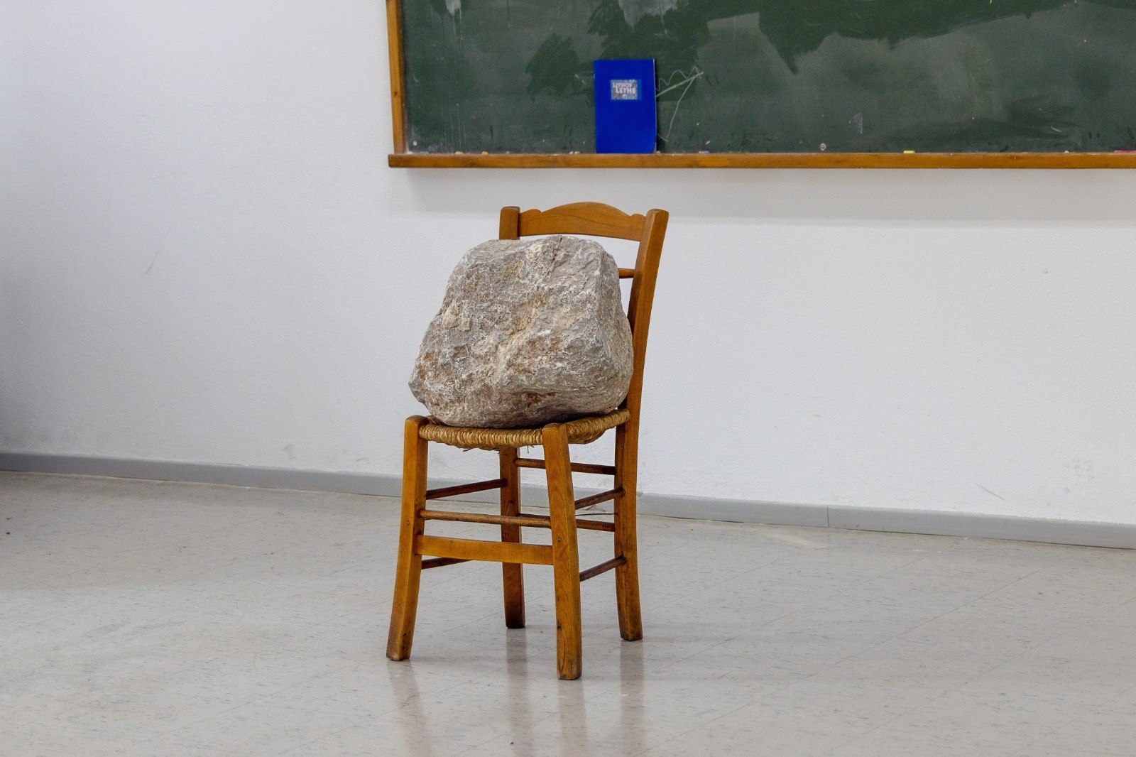 Lithos/Lethe: Η έκθεση του Hydra School Projects που φωτίζει την ανθρώπινη κατάσταση