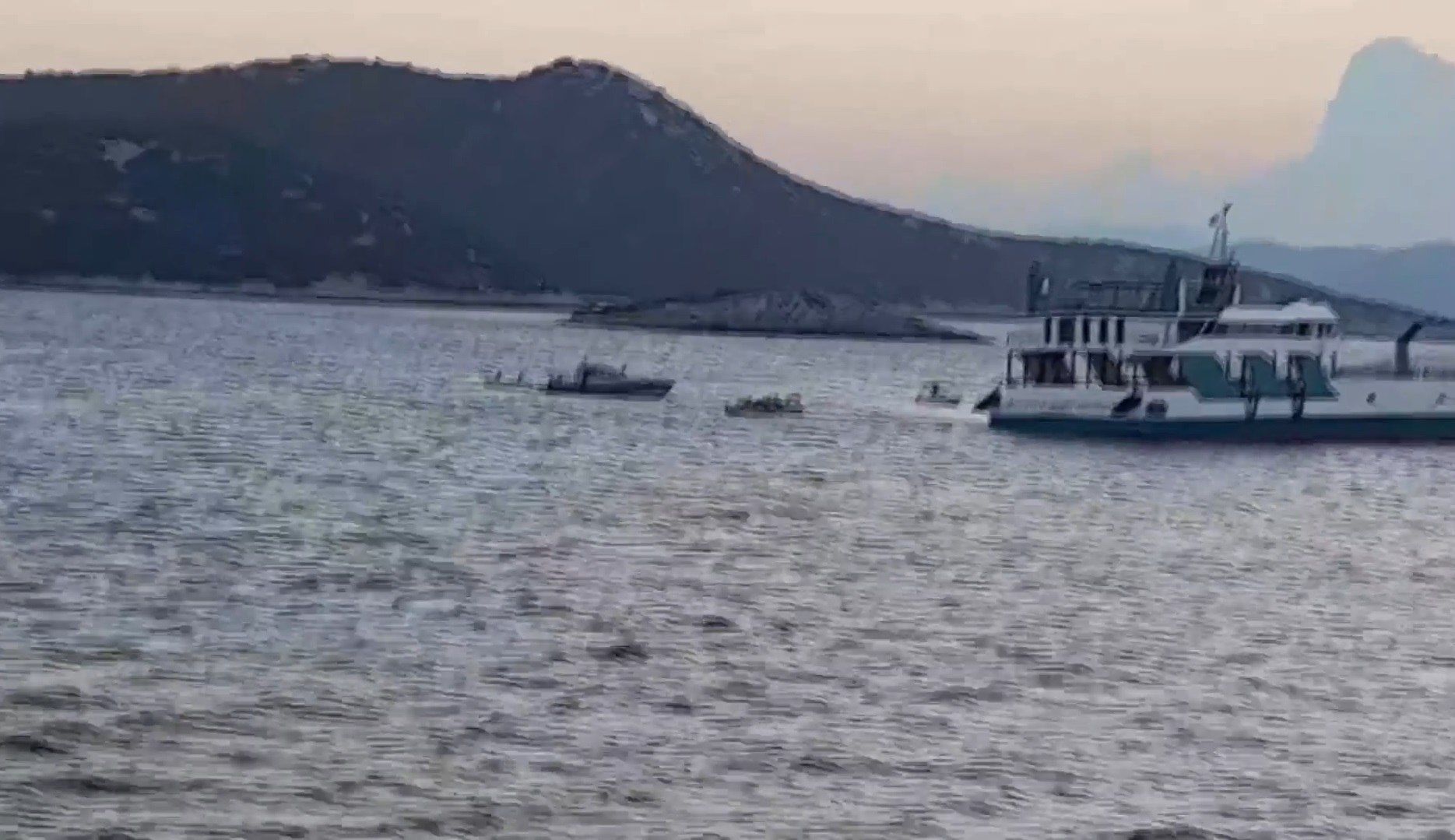 ΣΥΡΙΖΑ: Ερωτήματα για την προσάραξη φέρι μποτ και η ανάγκη για απαντήσεις
