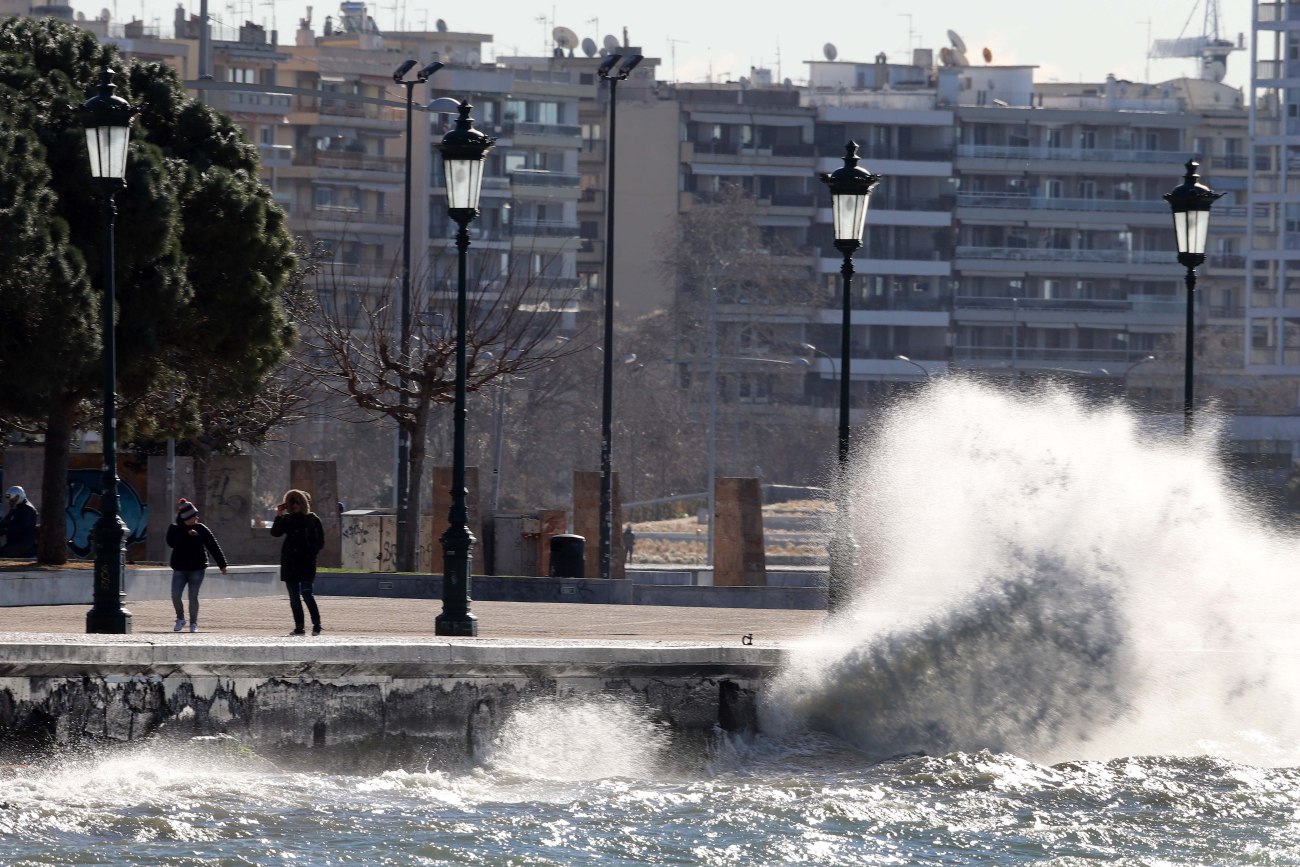 Καιρός: Έκτακτη συνεδρίαση της Επιτροπής Κινδύνου λόγω θυελλωδών ανέμων – Κλειστός ο Εθνικός Κήπος