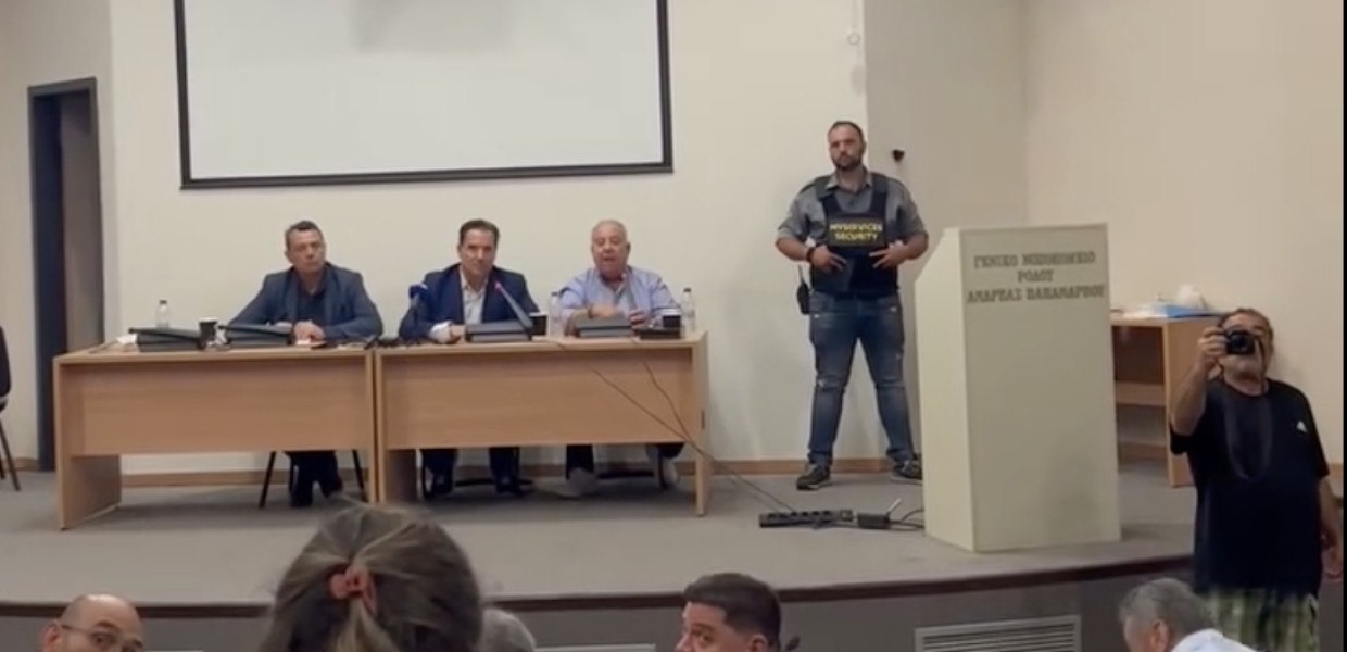 Επεισόδιο στη Ρόδο: Ο Γεωργιάδης απάντησε με σεκιουριτάδες σε διαμαρτυρίες υγειονομικών