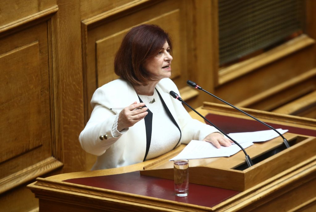 Μανωλάκου: Το ΚΚΕ αντιτίθεται στην επιβάρυνση των αγροτών με τα κλεμμένα του ΟΠΕΚΕΠΕ
