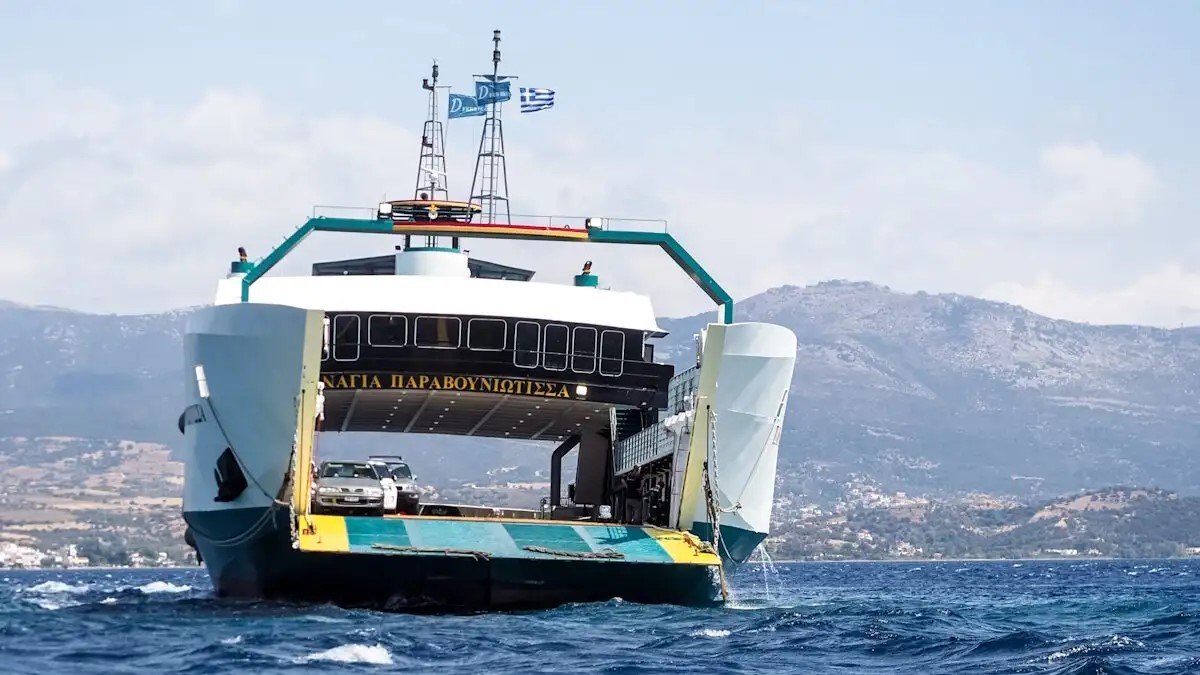 Ελεύθερος με περιοριστικούς όρους ο καπετάνιος του φέρι μποτ στο ατύχημα στα Νέα Στύρα