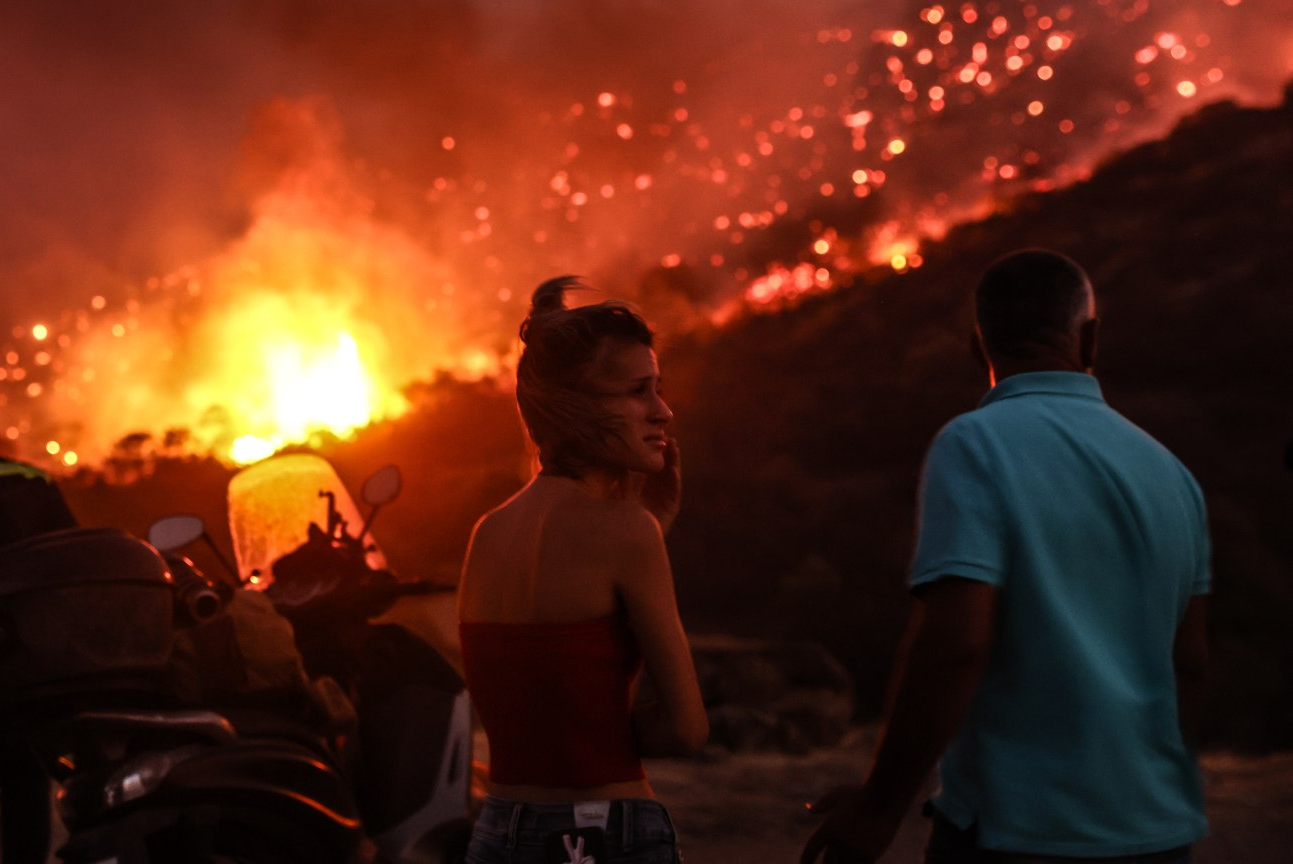 Φωτιά στην Κερατέα: Η ταχύτητα της πυρκαγιάς και τα ευρήματα από τους δορυφόρους