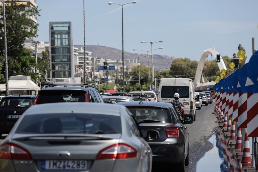 Ποσειδώνος: Καθυστερήσεις στην κυκλοφορία λόγω τροχαίου – Πού παρατηρούνται τα προβλήματα [Βίντεο]
