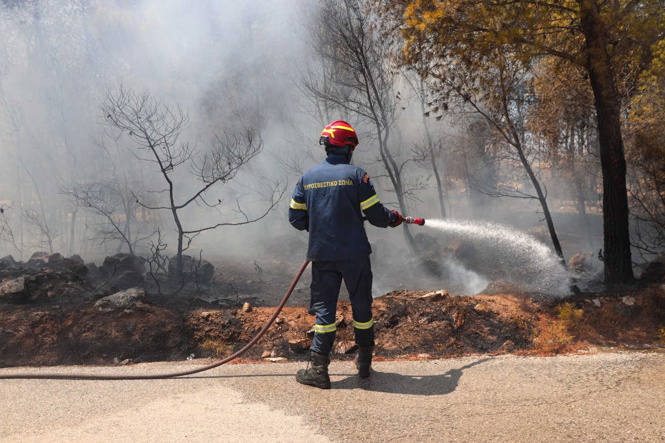 Σύσκεψη του υφυπουργού κλιματικής κρίσης στην Κερατέα για τις επιπτώσεις της πρόσφατης φωτιάς