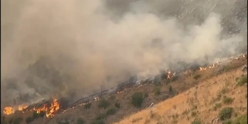 Κρίσιμη κατάσταση στα μειονοτικά χωριά της Αλβανίας – Ανεξέλεγκτες πυρκαγιές στον Δήμο Φοινικαίων
