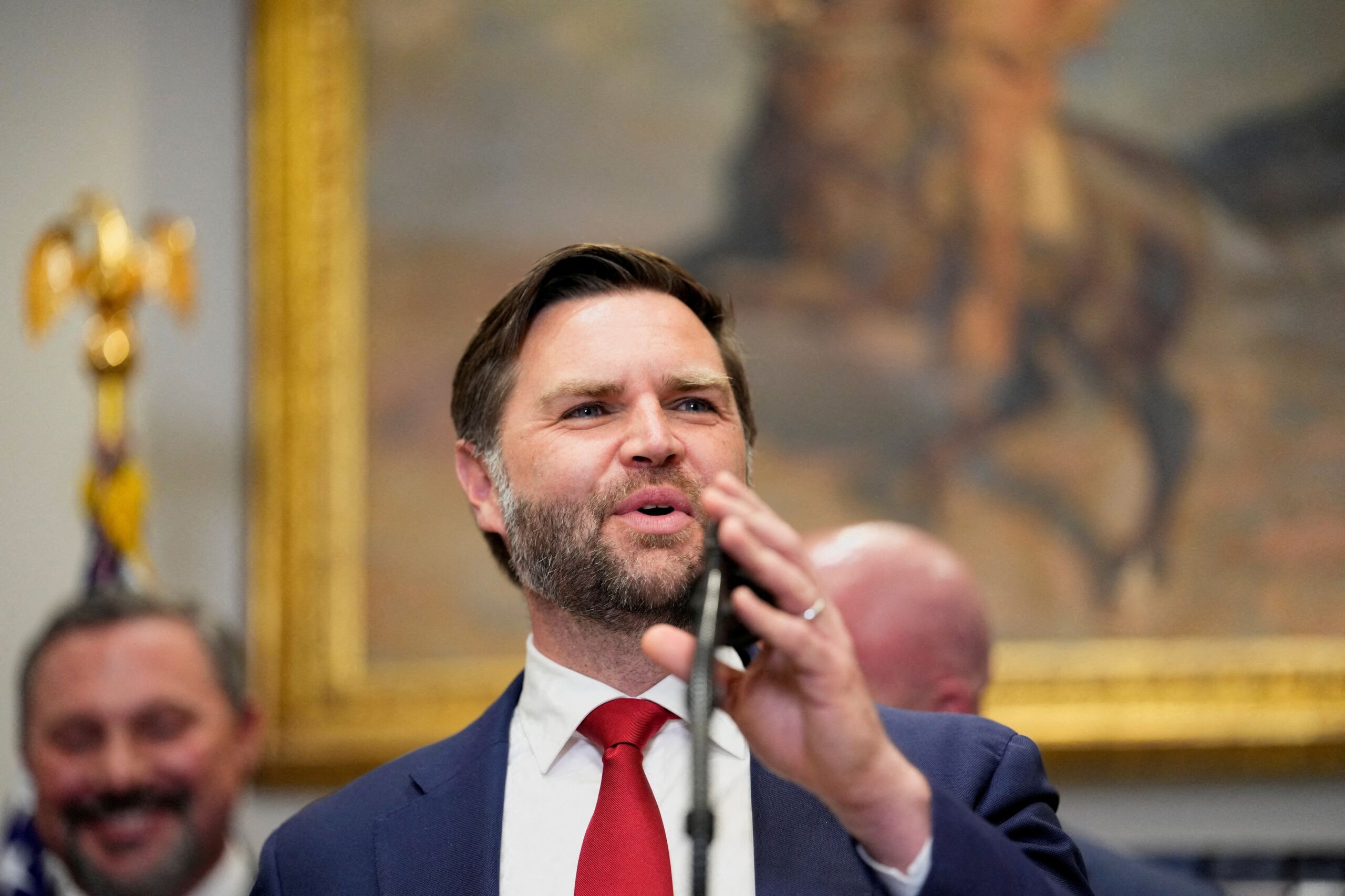Τζέι Ντι Βανς: Οι ΗΠΑ προγραμματίζουν συνάντηση Τραμπ-Πούτιν-Ζελένσκι