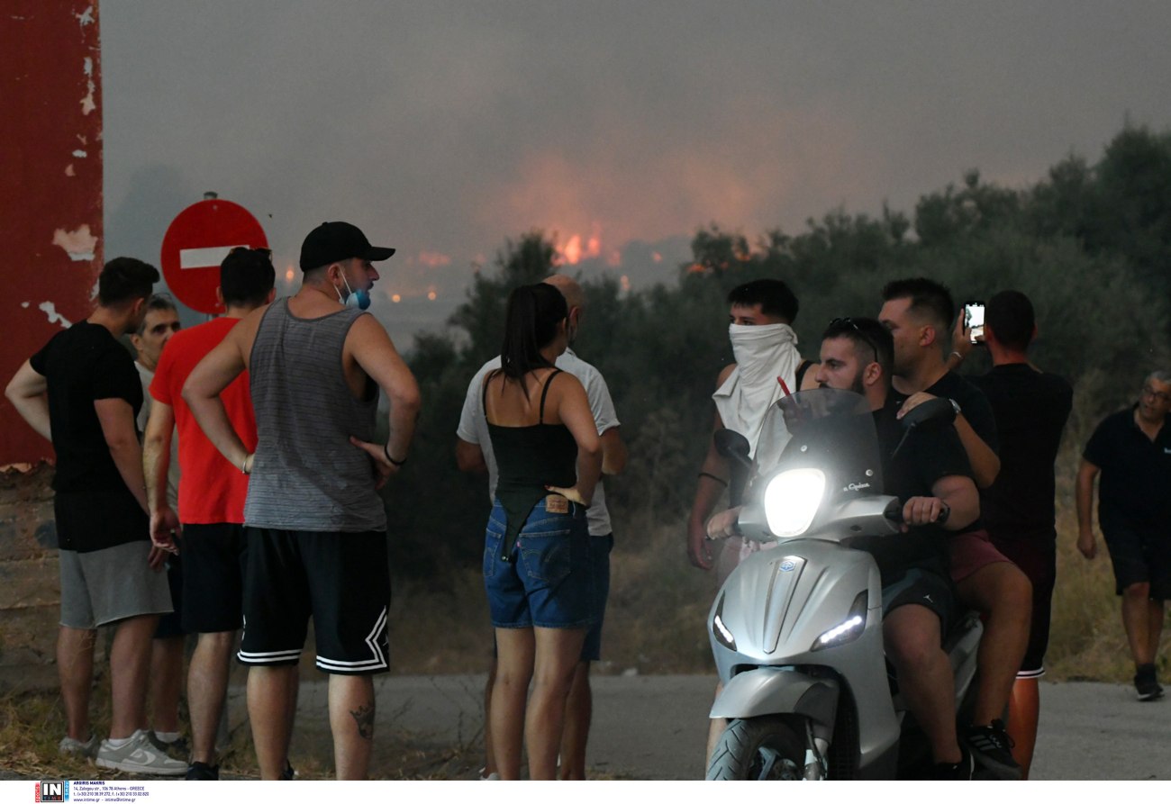 Φωτιές: Το πιο δύσκολο 24ωρο με επικίνδυνα μέτωπα στην Πάτρα και την Πρέβεζα