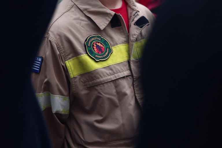 Εποχικοί πυροσβέστες αντιδρούν στις προκλητικές δηλώσεις Βούλτεψη: Δεν είναι όλα επικοινωνιακή πολιτική
