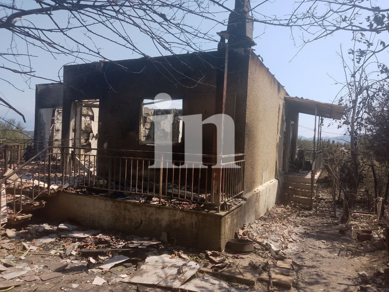Σοκαριστικές εικόνες από την καταστροφή στην Αχαΐα: Χωριά με καμένα ζώα, σπίτια και αυτοκίνητα