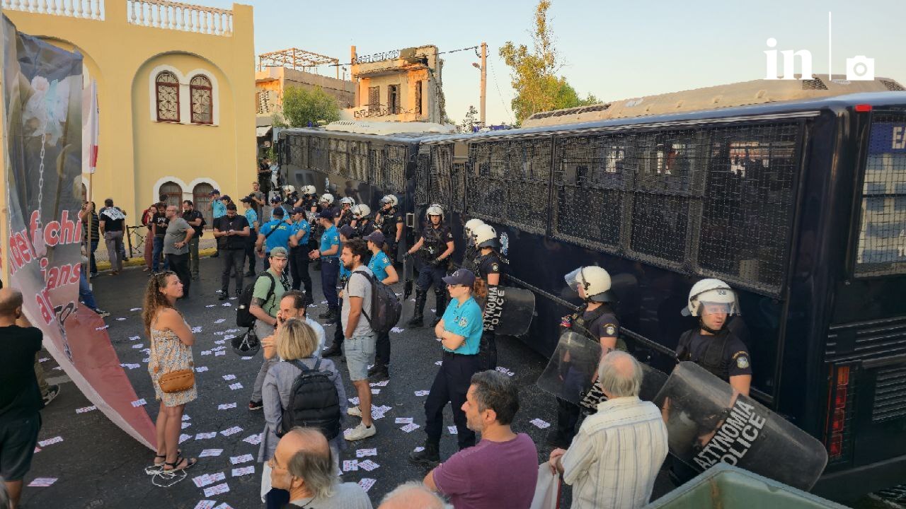 Διαμαρτυρία κατά του ισραηλινού κρουαζιερόπλοιου Crown Iris στον Πειραιά