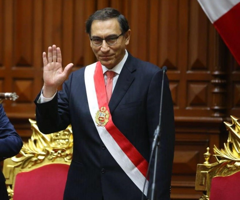 Προφυλάκιση του πρώην προέδρου του Περού, Μαρτίν Βισκάρα, για υπόθεση διαφθοράς