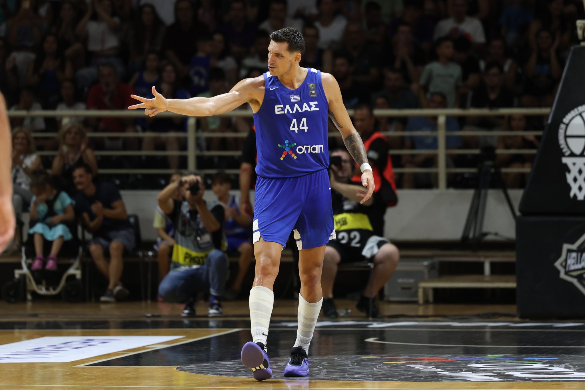 Ελλάδα – Μαυροβούνιο 69-61: Ο Σπανούλης διασφαλίζει τη νίκη στο τέταρτο δεκάλεπτο με τον Μήτογλου