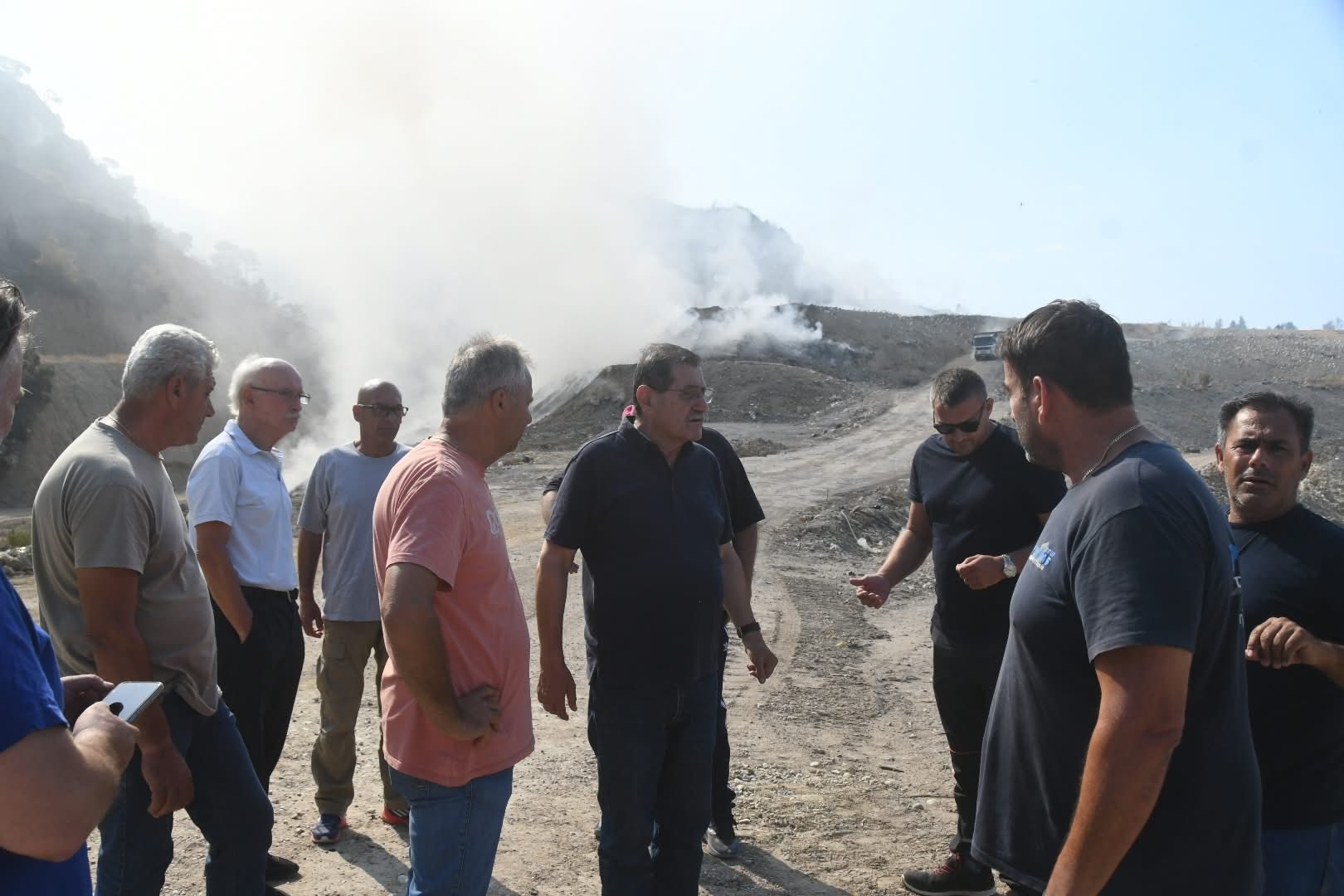 Καραθανασόπουλος για την επίθεση στον Πελετίδη: Η κυβέρνηση προσπαθεί να αποσείσει τις ευθύνες για τις πυρκαγιές