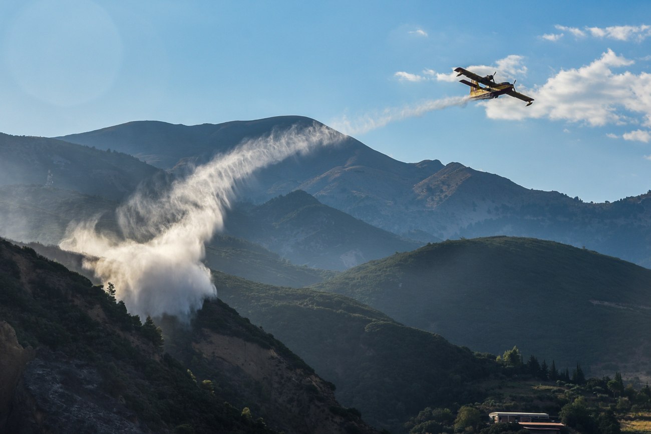 Πυρκαγιές: 242 μέτωπα σε τέσσερις ημέρες, 320 συλλήψεις από την αρχή του χρόνου για πρόκληση πυρκαγιών