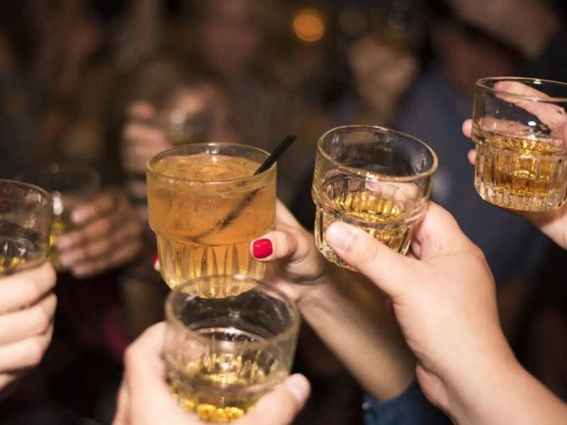 Κρήτη: Συνελήφθη ο πατέρας ανήλικης που κατανάλωσε αλκοόλ σε γλέντι