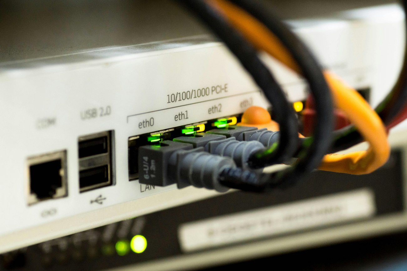 Kill Switch: Μπορεί ο Τραμπ να αποσυνδέσει το Διαδίκτυο στην Ευρώπη;
