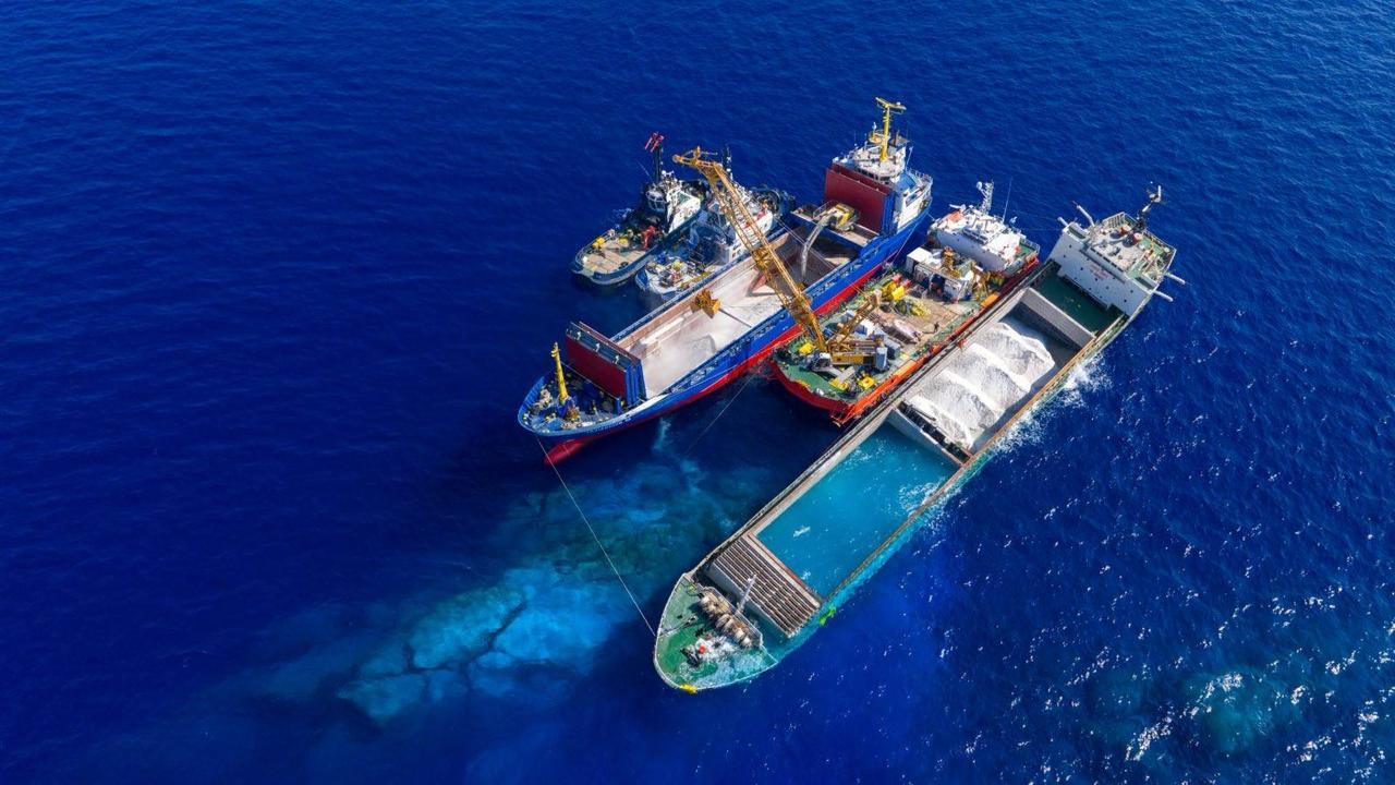 Μισοβυθισμένο το φορτηγό πλοίο MN KOSTAS στη θαλάσσια περιοχή της Σητείας