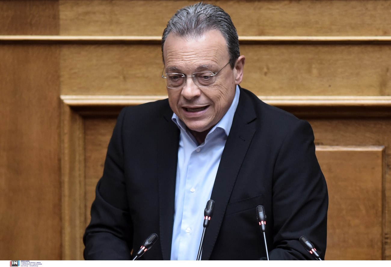 Φάμελλος: Μόνιμη μείωση ΦΠΑ και 13ος, 14ος μισθός για τους δημοσίους υπαλλήλους