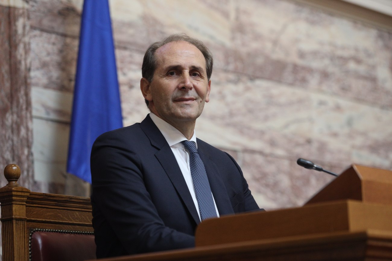 Συγκινητική αναφορά του Αλεξιάδη για τον Βεσυρόπουλο: Ένας σπουδαίος πολιτικός που νοιαζόταν