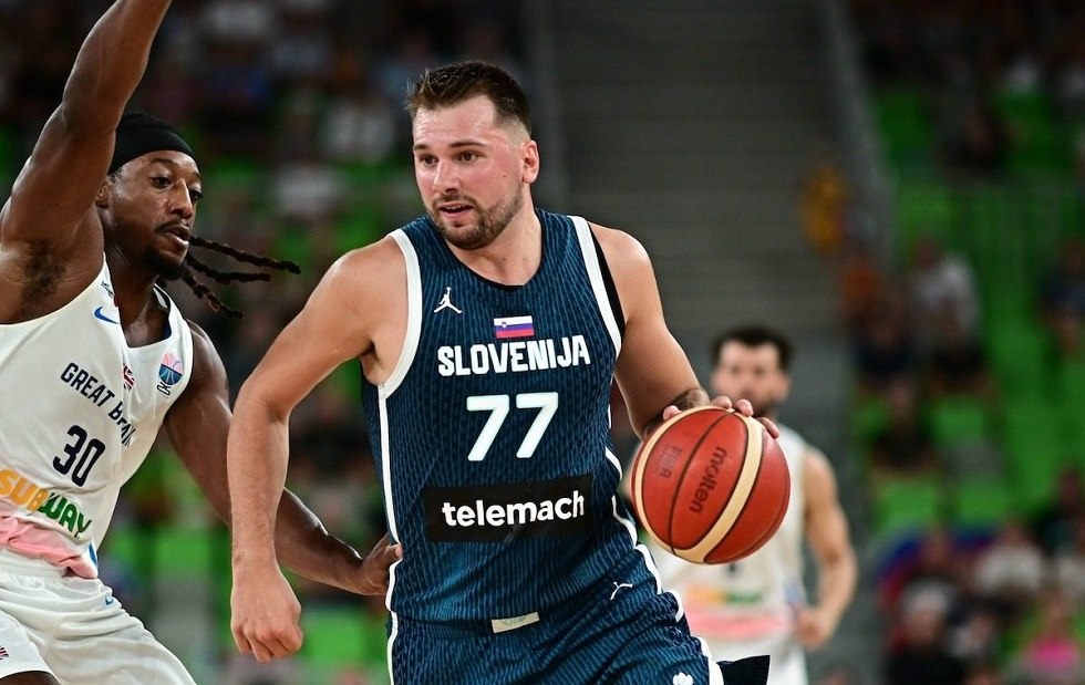 Η Σλοβενία με Ντόντσιτς στην 12άδα για το Eurobasket