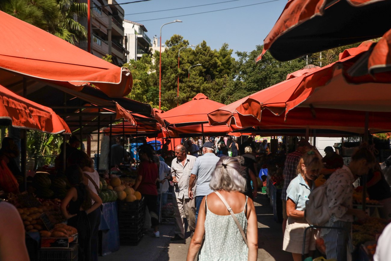 Η αγάπη των Ελλήνων για τις λαϊκές αγορές