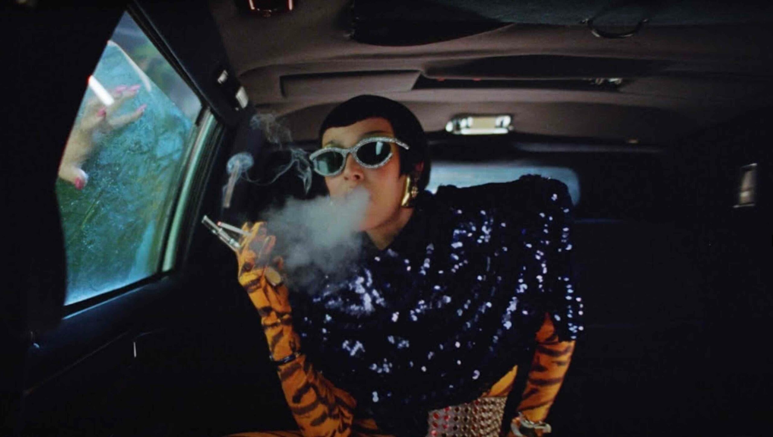 Η Doja Cat απομακρύνεται από το ραπ και επιστρέφει στην ποπ της δεκαετίας του ’80, κάνοντάς το να μοιάζει με ποδόσφαιρο