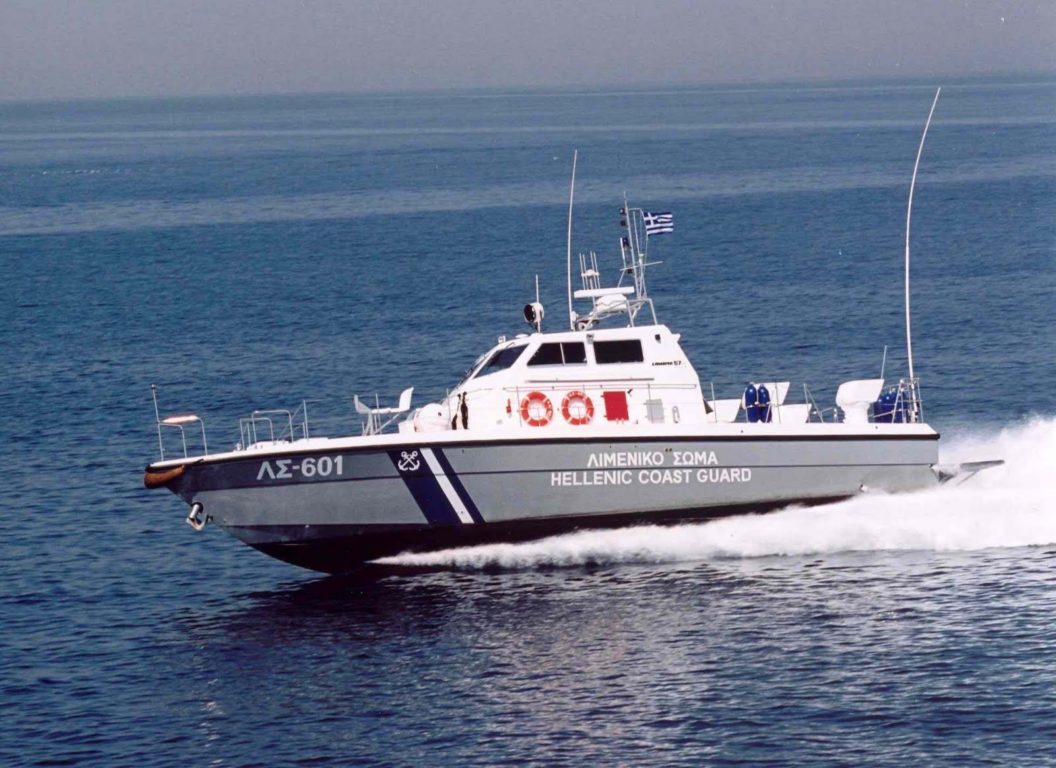 Σύμη: Συνελήφθη διακινητής μεταναστών μετά από καταδίωξη