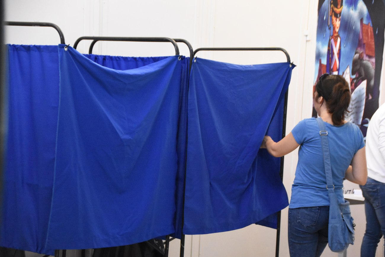 Αναγκαία αναπληρωματικές εκλογές για τις τρεις έδρες των Σπαρτιατών ζητά ο Δουδωνής