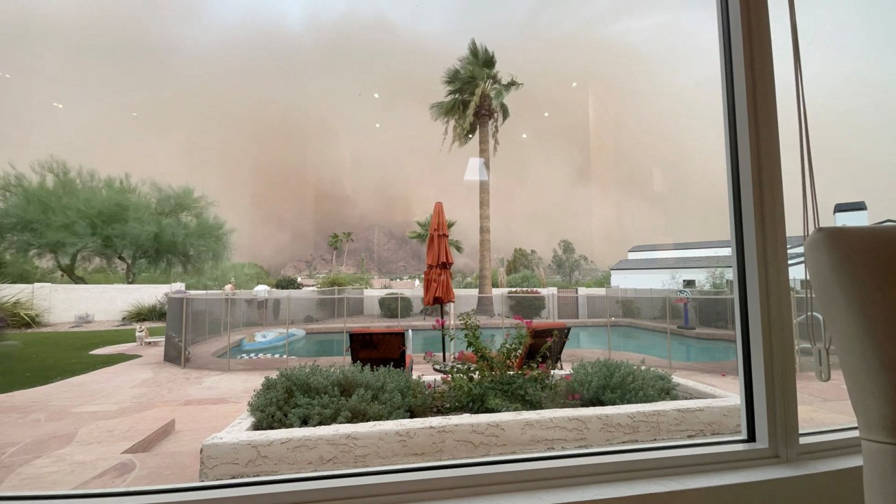 Μεγάλο κύμα σκόνης haboob πλήττει το Φοίνιξ – Εντυπωσιακές εικόνες