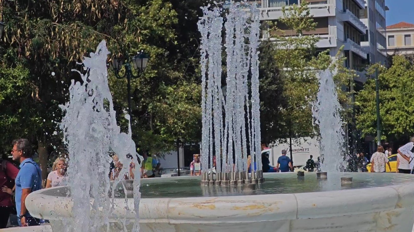 Επαναλειτουργία του εμβληματικού σιντριβανιού στην πλατεία Συντάγματος μετά από 153 χρόνια συντήρησης