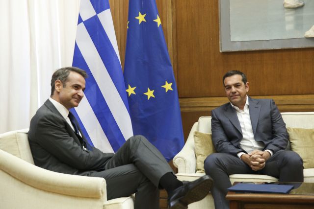Δημοσκόπηση: Ο Αλέξης Τσίπρας προβάλλει απειλή στον Κυριάκο Μητσοτάκη χωρίς να έχει δικό του κόμμα