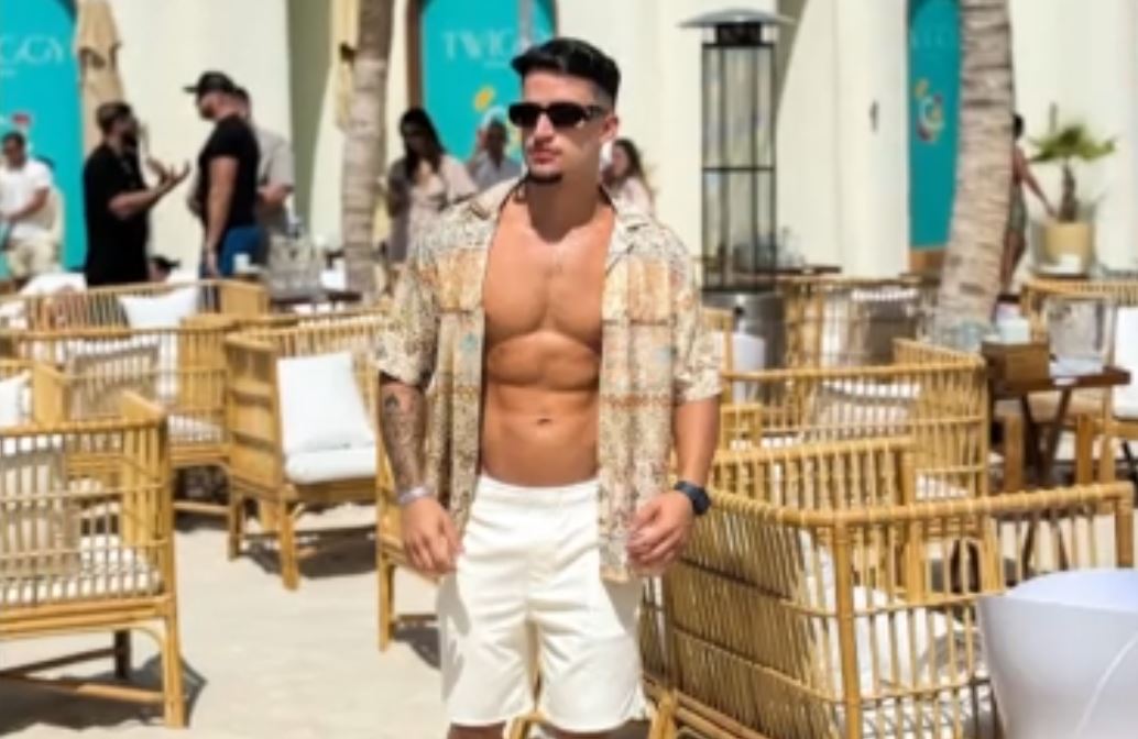 Διέφυγε τον κίνδυνο ο 25χρονος πορνοστάρ που παραλίγο να πνιγεί στη Μύκονο