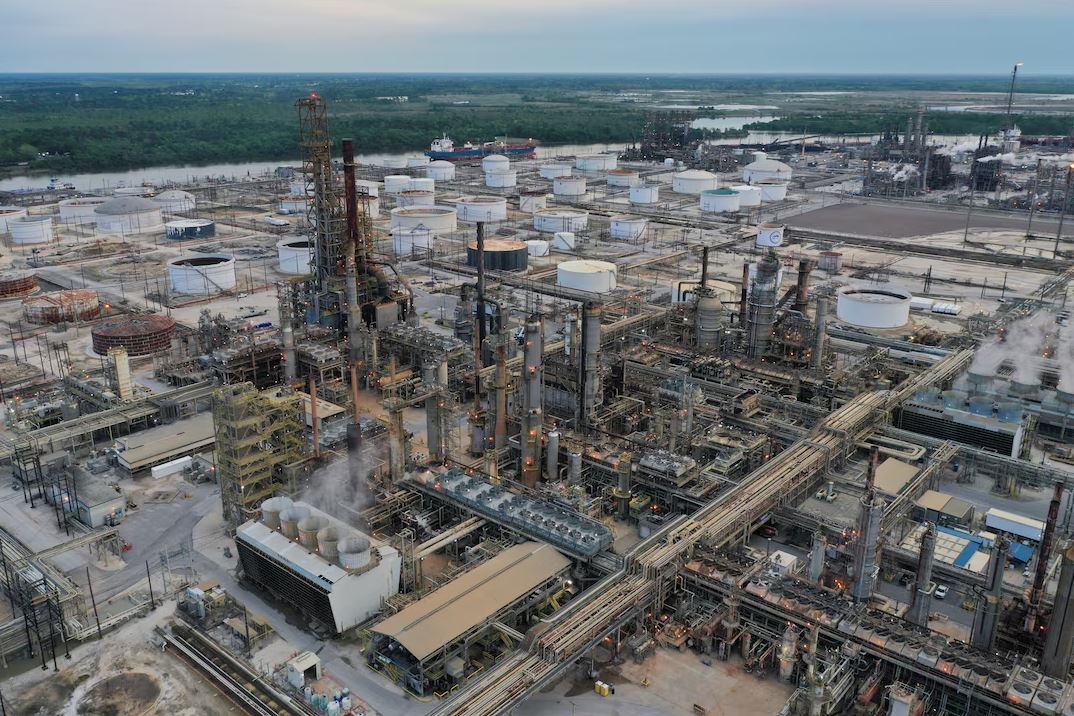 Μυστικές διαβουλεύσεις της ExxonMobil με τη Rosneft για την επανέναρξη των δραστηριοτήτων στη Ρωσία