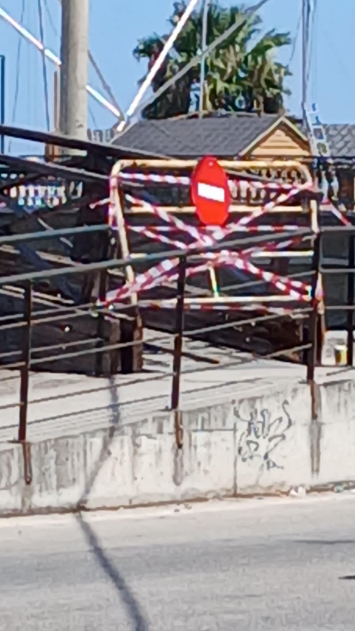 Κλειστή η πεζογέφυρα στον χείμαρρο Αγίου Χαραλάμπη στη Ζάκυνθο