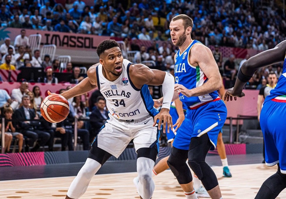 Ελλάδα – Ιταλία 75-66: Ο Γιάννης Αντετοκούνμπο οδήγησε την ομάδα σε θρίαμβο