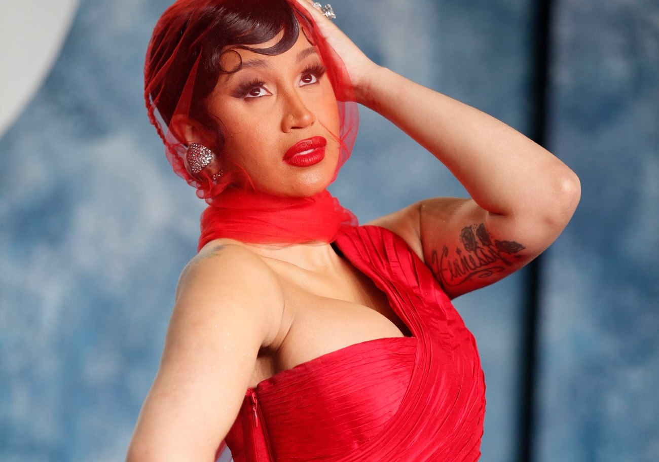 Cardi B: Από τη δικαστική αίθουσα σε viral memes