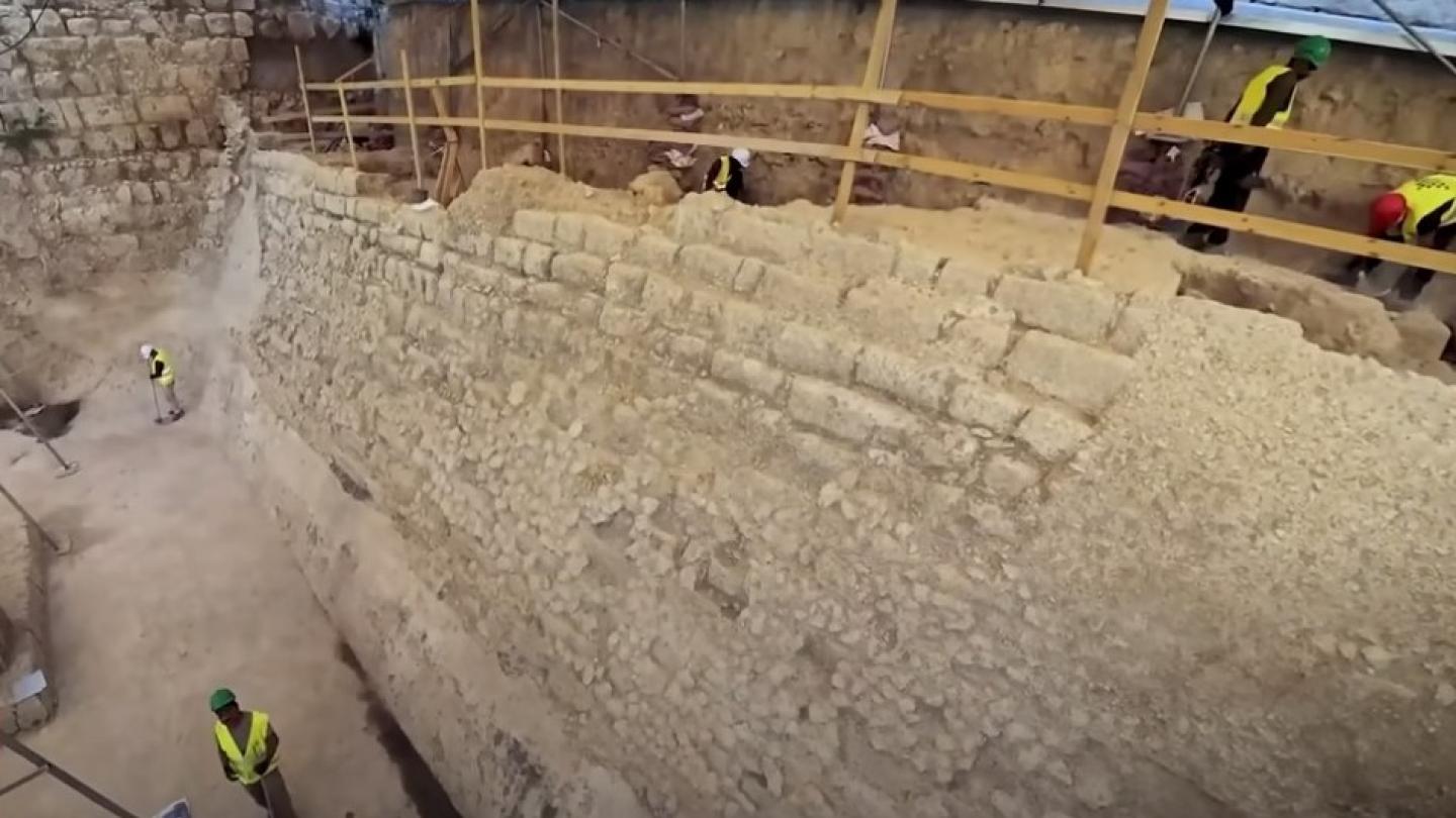 Ανακάλυψη: Βρέθηκε το ιερό σημείο όπου ο Ιησούς θεράπευσε τον τυφλό