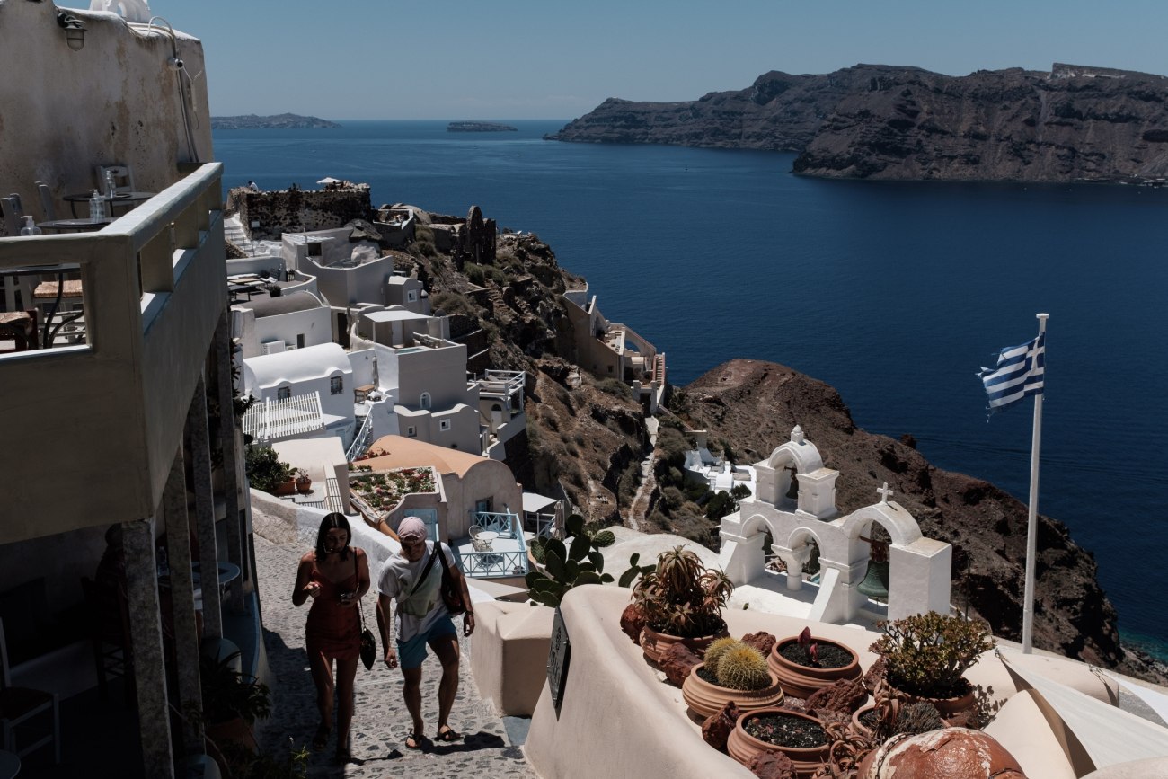 Βενετία, Σαντορίνη, Βαρκελώνη: Αντιμετωπίζουν την πίεση του μαζικού τουρισμού με περιοριστικά μέτρα
