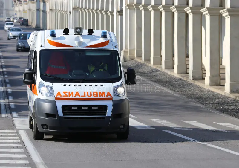 Ιταλία: Βρέφος 1,5 έτους έπεσε από κινούμενο αυτοκίνητο – Ο αδελφός του έλυσε τη ζώνη και άνοιξε την πόρτα