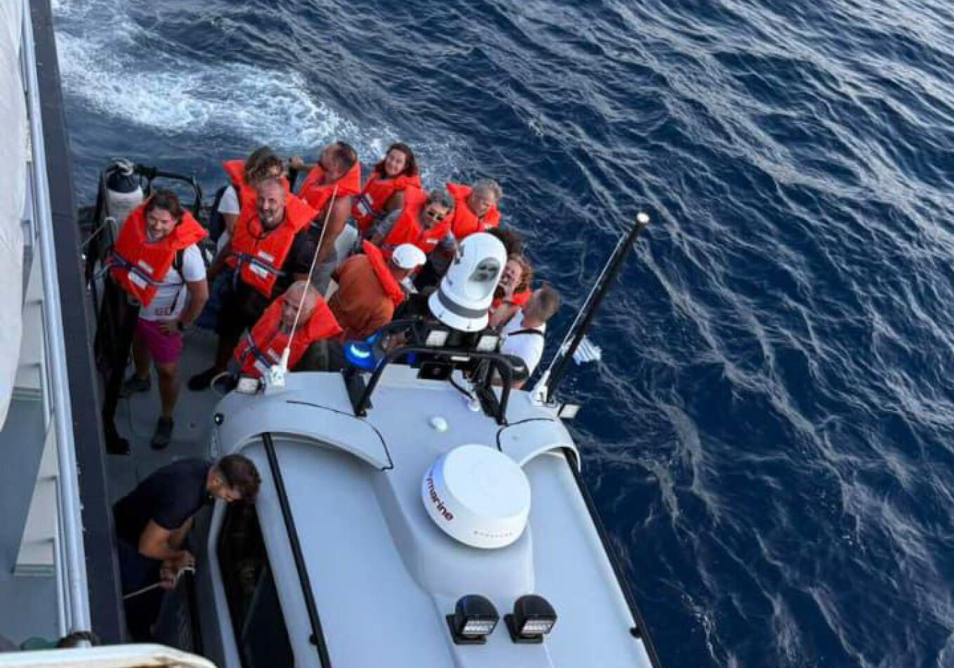 Προσάραξη φέρι στα Νέα Στύρα: Η επιχείρηση εκκένωσης μετά την πρόσκρουση σε ύφαλο – Στον εισαγγελέα η πλοιοκτήτρια εταιρεία